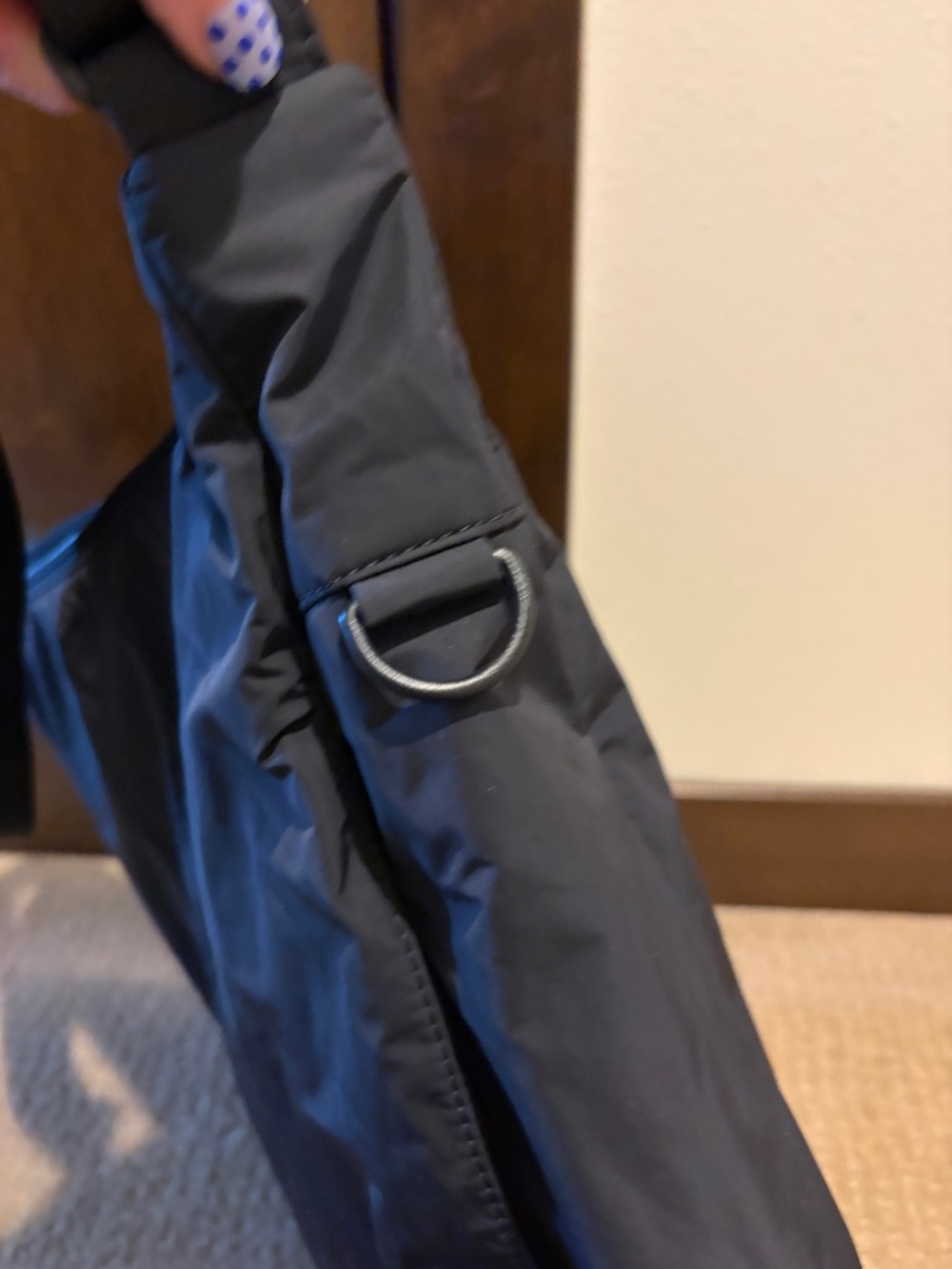 Athleta Black Anytime Drop-In Shoulder Bag- new- never used - Picture 4 of 5